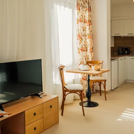 Life Üdülőközpont 4*