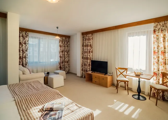 Life リゾート 4*