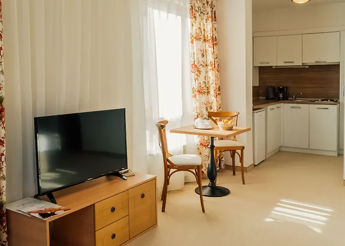 Life リゾート 4*